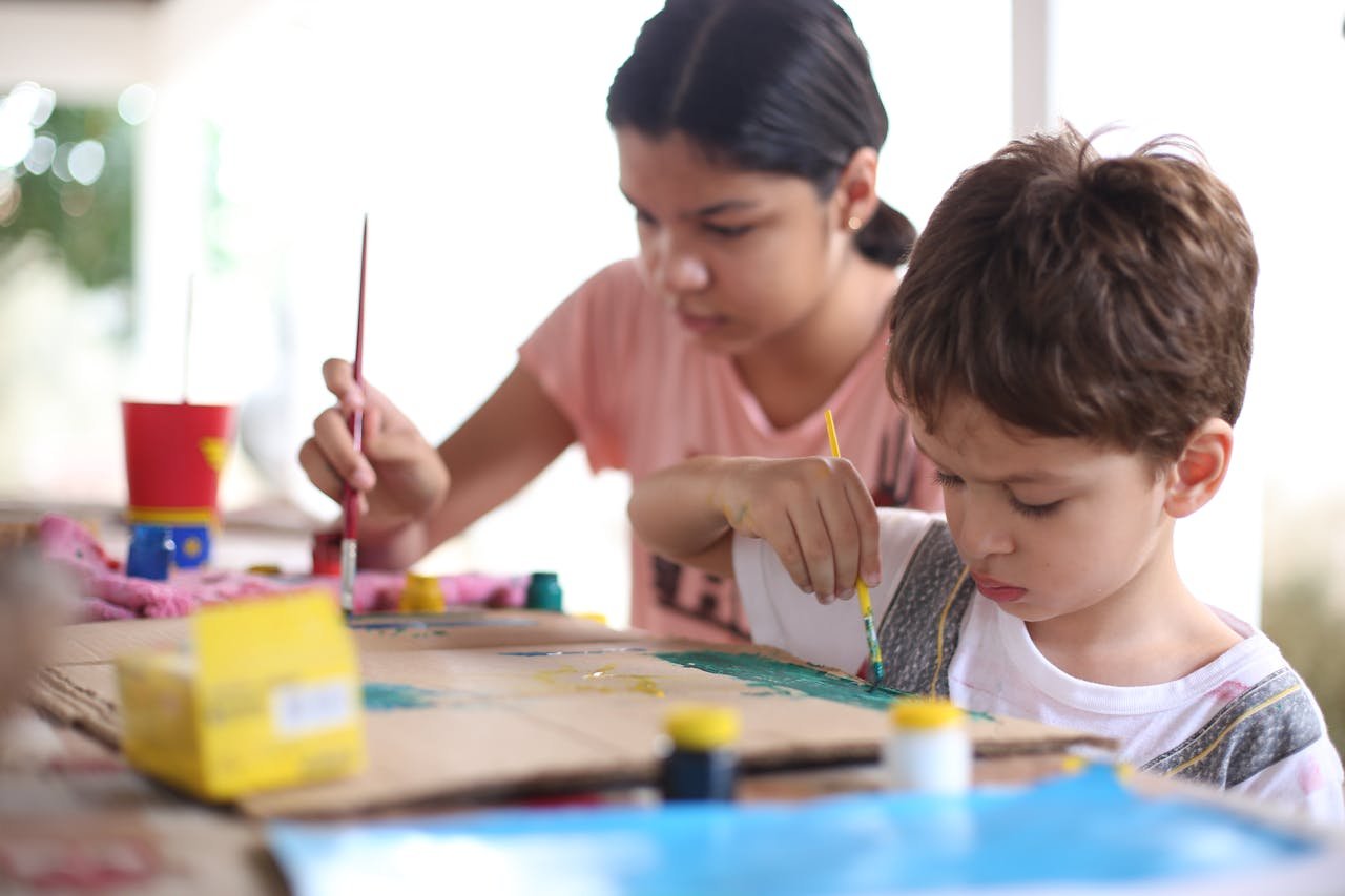 5 Actividades artísticas para hacer hoy con tu hijo o hija.